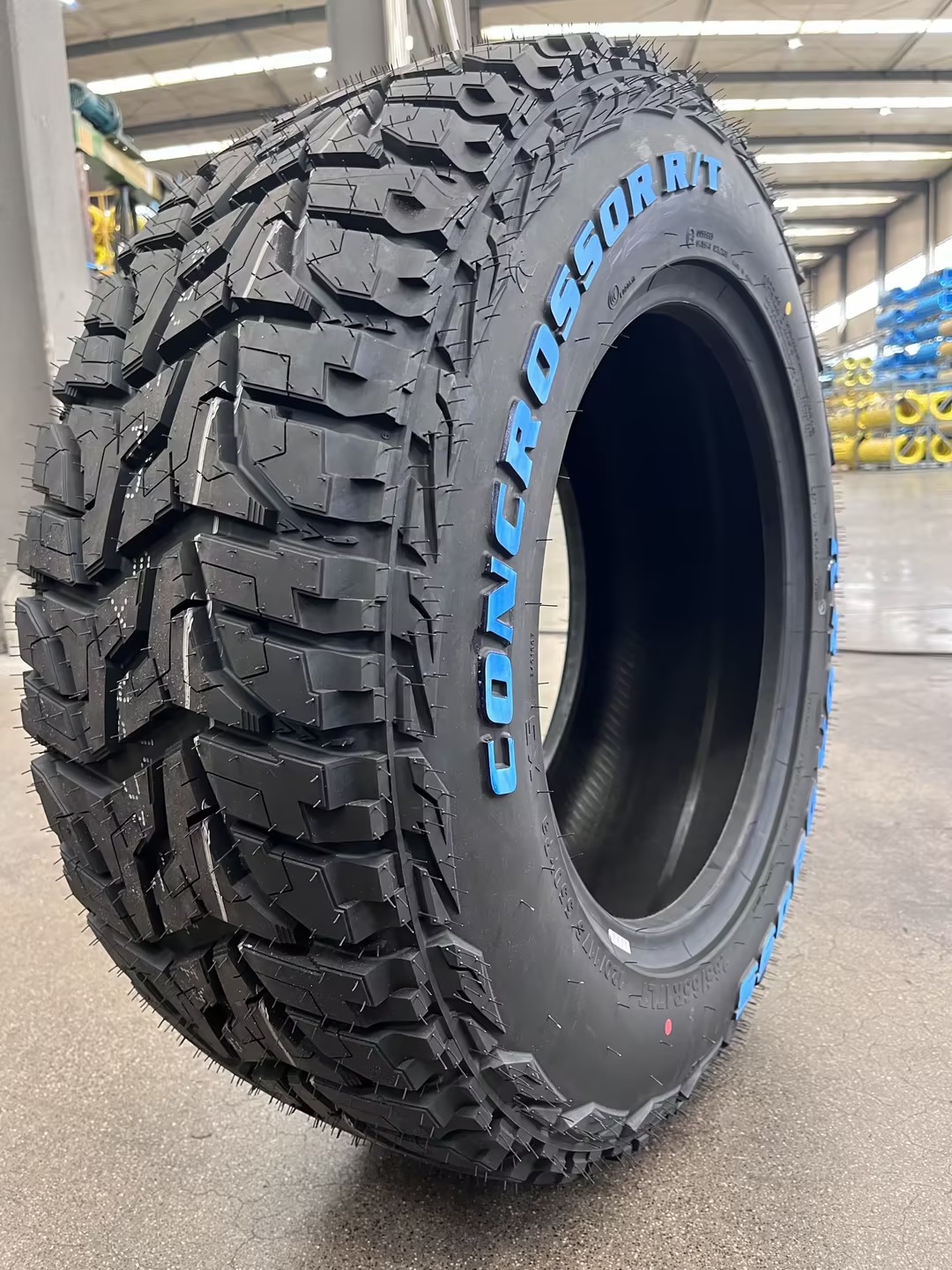 LLANTA ROADBOSS "CONCROSSOR X5" R/T LT 265/65 R17 10PR 120/117S TL (LETRA BLANCA)
